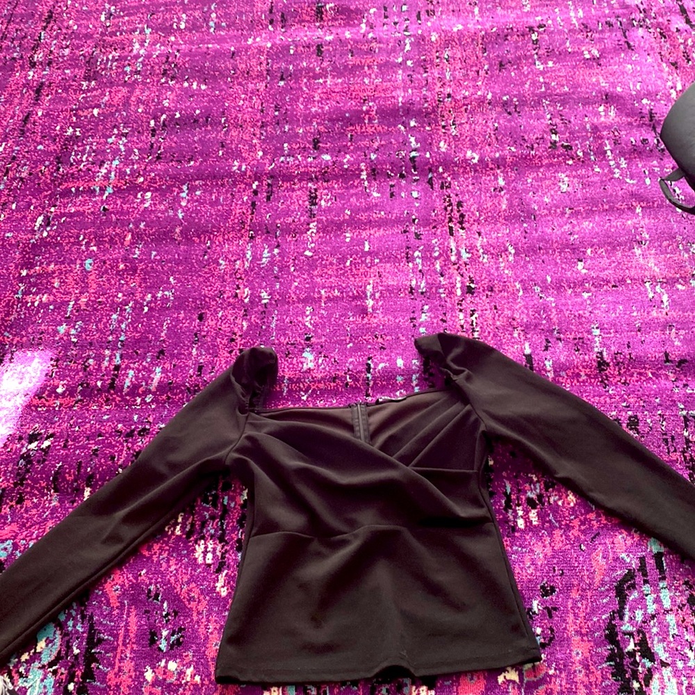 Medium long sleeve blouse